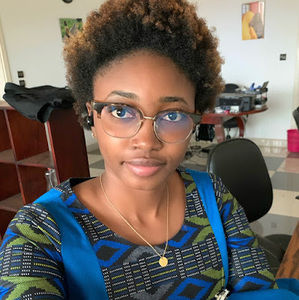 Meet your Posher, Lisa